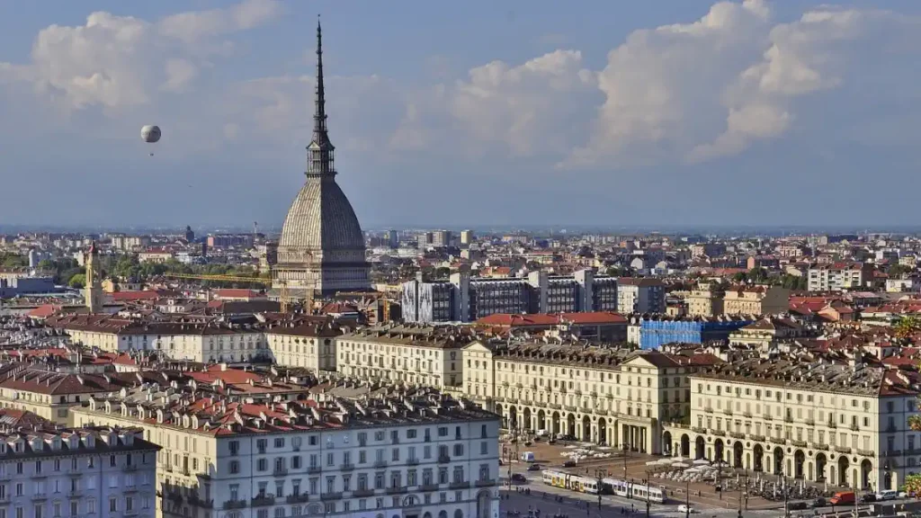 Тенденции рынка недвижимости в Италии 2024: спрос на трехкомнатные квартиры растет