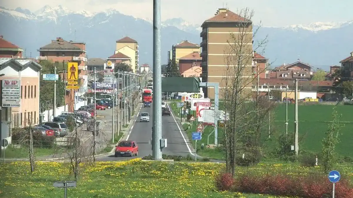 Недвижимость Mappano районы, цены, логистика у Турина Mappano к северо-востоку от Турина: спокойные кварталы, быстрый выезд на A55 и доступ к аэропорту.