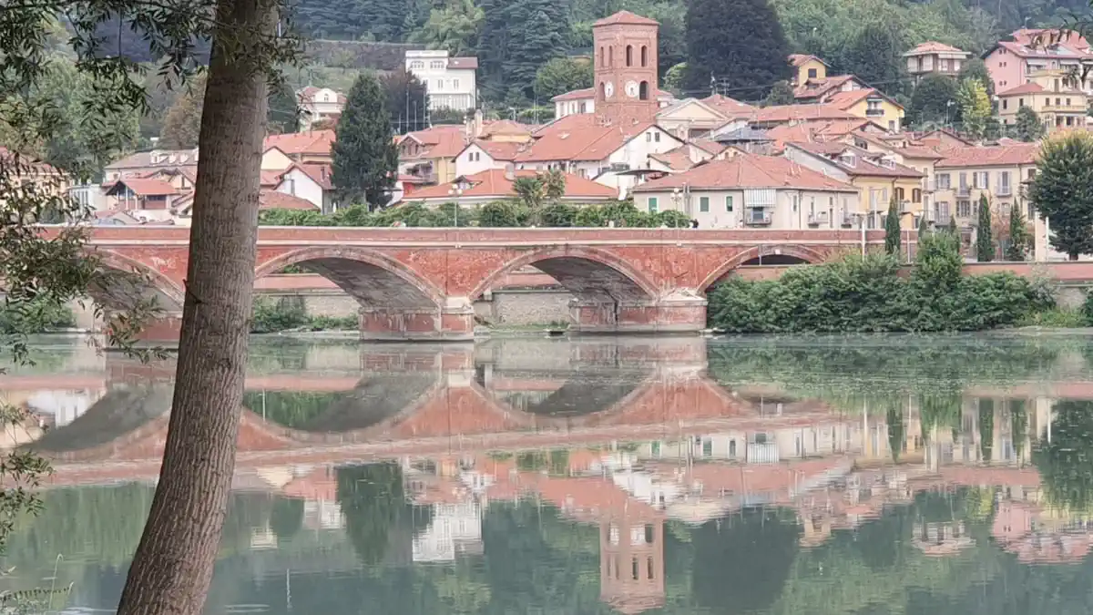 Купить квартиру в San Mauro Torinese: зелёная дуга на реке По районы и цены