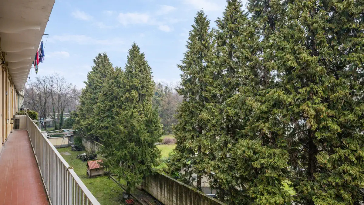 современная квартира в районе Cit Turin в Турине после ремонта