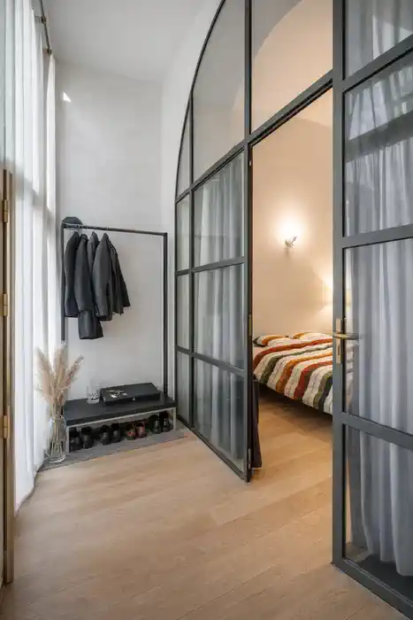 гардеробная зона и переходы в квартире после ремонта