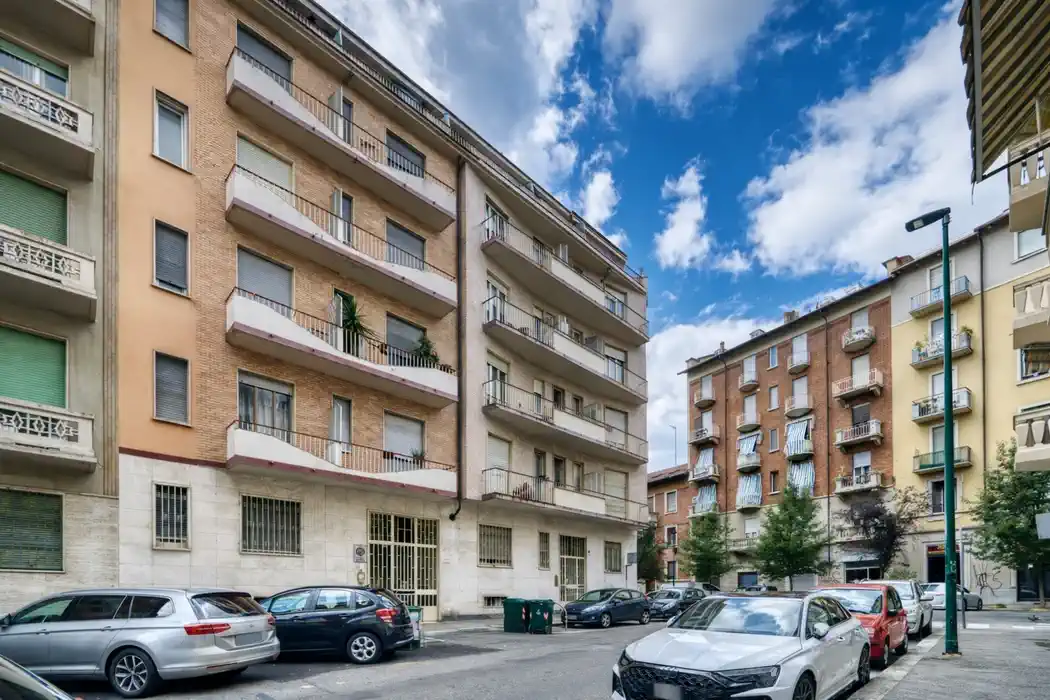 район Pozzo Strada Турин рядом с метро