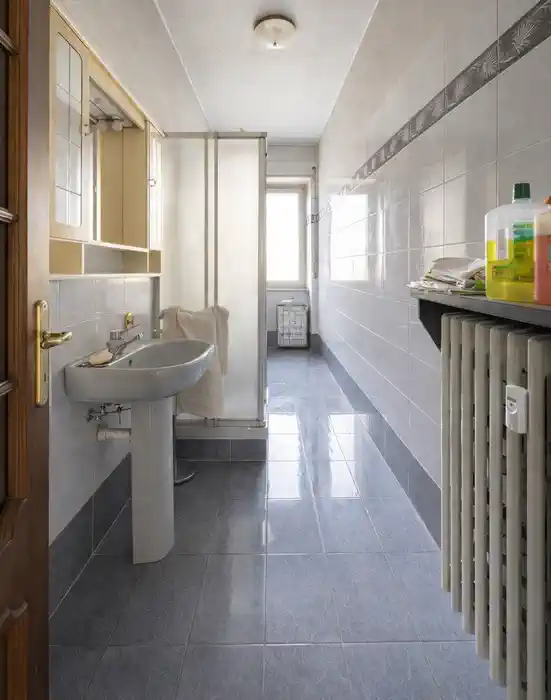 вид из квартиры и окружение в районе San Donato Турин