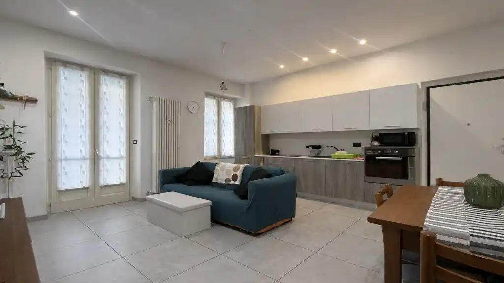 основная комната в квартире под аренду рядом с Politecnico