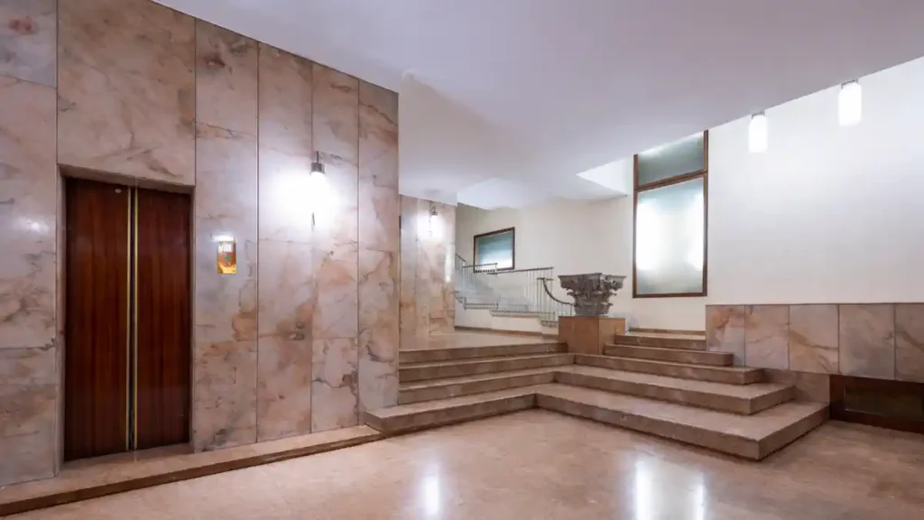 исторический дом на via Fiori Oscuri в районе Brera Милан