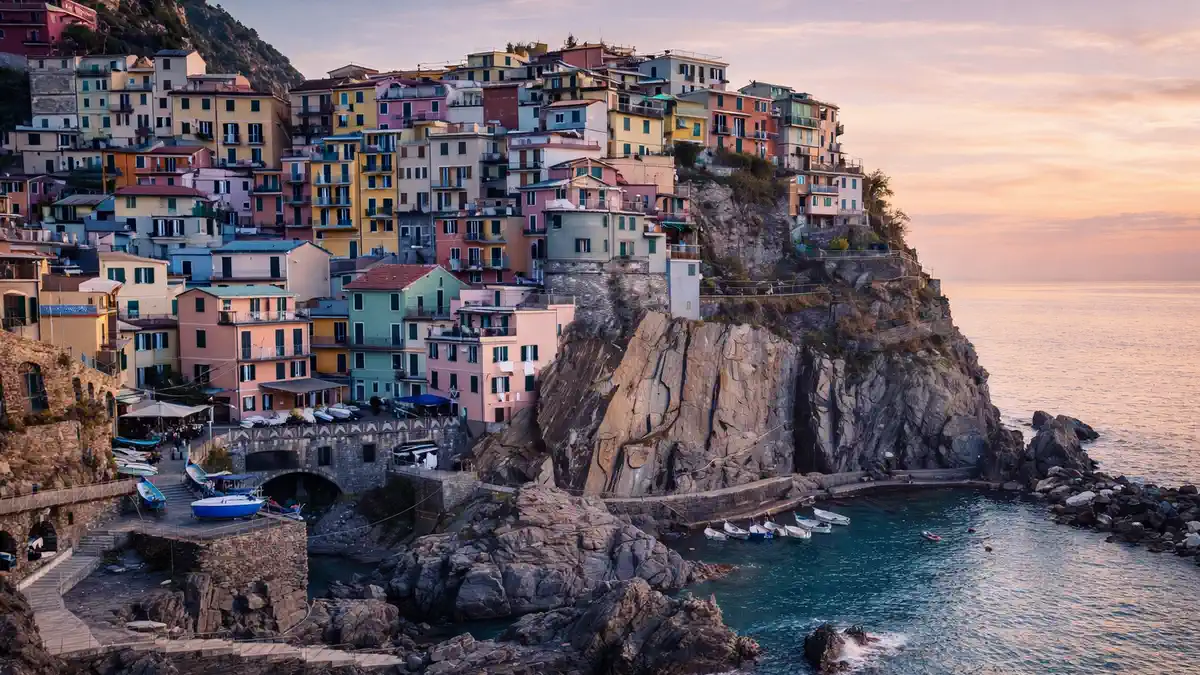 Лигурия и дома у моря в Италии для второго дома и сезонной логики